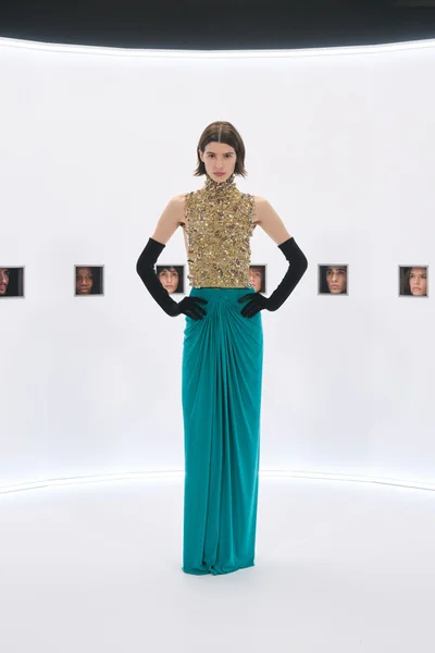 Look 54